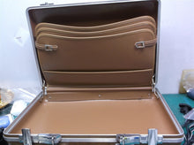 Vintage Brown American Tourister Polara Hard Sided Brief case No keys unlocked