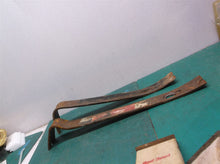 Lot of 2 pry bars