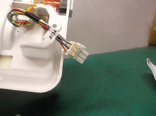 243297611 FRIGIDAIRE Refrigerator Ice Maker Assembly (A21755301/NTPV406ZA1)