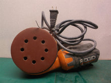 RIDGID R2601 3 Amp 5 in. Random Orbit Sander nc21145n063733