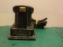SKIL Model 7275 Sheet Palm Grip Sander, Sand Cat LOUD