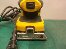 DEWALT DWE6411 PALM SANDER 1/4 SHEET 2.3 AMP CORDED no dust bag