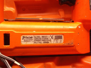 PASLODE IM250 F-16 II Cordless Finish Nailer 16 gauge 900400