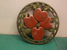 Apple Trivet