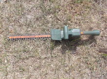 Black & Decker HT300 120V 18 inch Corded Hedge Trimmer