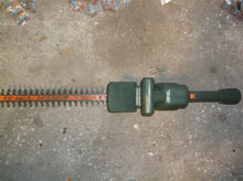 Black & Decker HT300 120V 18 inch Corded Hedge Trimmer