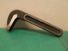 14" drop forge pipe wrench jaw