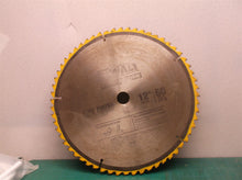 DEWALT 12-Inch Miter Saw Blade, Fine Finish, 60-Tooth
