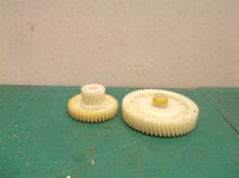 516711001 Gear & 516712001 Step Gear off a Ryobi P2900VNM 18 Volt Grass Shear/Sh