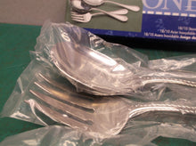Oneida Belmont Immaculate 18/10 Stainless Steel 3 Piece Serving/Salad Set