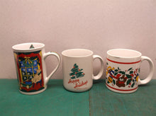 Lot of 3 holiday themed coffee cups ds1