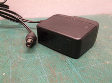 Emerson DA12-050US-M 100-240V 5V 2.0A Max AC to DC 2.5mm
