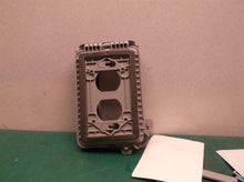 TayMac 1-Gang Rectangle Plastic Weatherproof Electrical Box Cover
