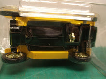 Die Cast Gearbox Limited Coin Bank 1912 Ford Crayola Truck limited edition