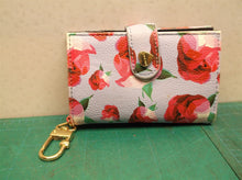Betsey Johnson FLORAL WALET