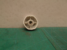 Knob from a RYOBI ELL1750 Multi Surface Laser Level