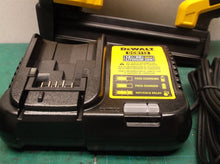 DEWALT DCN681 18ga x 1/4" staple gun 20 volt 3AH with battery and charger