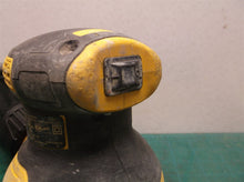 DEWALT DWE6423 5 in. Variable Speed Random Orbital Sander sn:907947