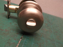 *missing keys* Kwikset 99800-123 Deadbolt, Satin Nickel