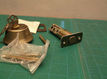 Kwikset Deadlock Deadbolt Silver 68581-001 Rev 01 missing hardware