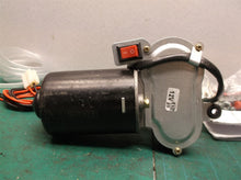 12V Universal Windshield Washer Pump Kit With Jet Button Switch for Classic Cars