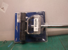 MARSHALLTOWN Extension Roller is used for rolling laminate and other floor cover