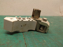 Siemens/B&C 100/200 Amp Replacement Part Meter Socket w D3484 socket only
