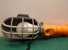 HDX 769-361 Incandescent Utility Light 6ft 18 AWG 75 Watt 125 VAC