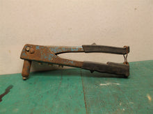 Blind Pop Rivet Hand Tool/Rebitador Manual