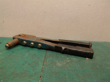 Blind Pop Rivet Hand Tool/Rebitador Manual