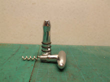 Wine stopper & cork screw