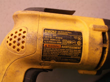 DEWALT DRILL SCREWDRIVER VSR DECK/DRYWALL DW257 s/n:894269