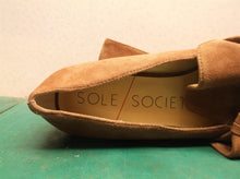 Soul Society Copper Suede loafers size 6