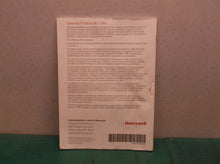 Honeywell RTH111 Series Non-Programmable Thermostat Owner’s Manual