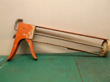 Newborn Model 125 Hex Rod Parallel Frame Caulk Gun