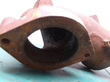 International T444e Engine Exhaust Manifold 1827420C1