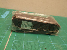 tg-001 Li-ion Battery Universal Single Charger