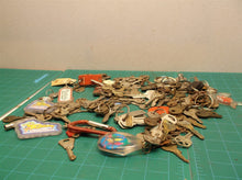 misc lot of household keys and variety for crafts