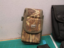 lot of 4 Hook & Loop camera bags reiko,vivatar, 2 no brand
