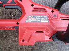 SKIL PWR CORE 40 Brushless 40V 24” Cordless Hedger trimmer 230082878 tool only