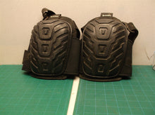 Set of 2 Husky knee pads
