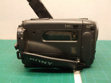Sony Handycam CCD-TRV30 (for parts damaged display)