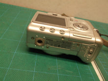 Canon PowerShot A510 PC1107 3.2MP AF 4x Optical Zoom Digital Camera Silver Strap