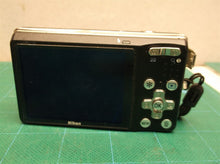 Nikon CoolPix S550 10 MP Digital Camera(untested)