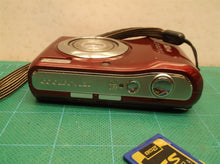 Nikon Coolpix L20 Digital Camera 10 MP Dark Red Compact Works With 2GB Mem Card