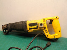 DEWALT DW304 Reciprocating Saw (Saw-Zall) Corded Electric missing blade screw pa