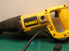 DEWALT DW304 Reciprocating Saw (Saw-Zall) Corded Electric missing blade screw pa