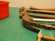 lot of hammers with and without handles