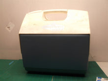 Igloo Playmate Elite MaxCold 16qt Cooler
