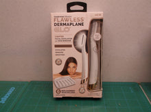Finishing Touch Flawless Dermaplane Glo - White